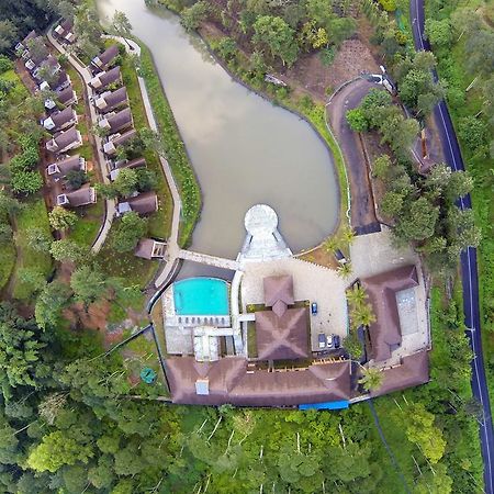 Kofiland Resort Thekkady Exterior photo
