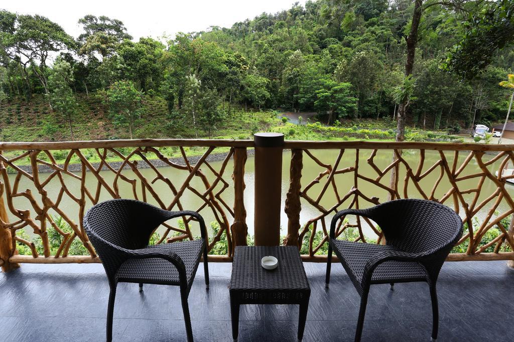 Kofiland Resort Thekkady Exterior photo