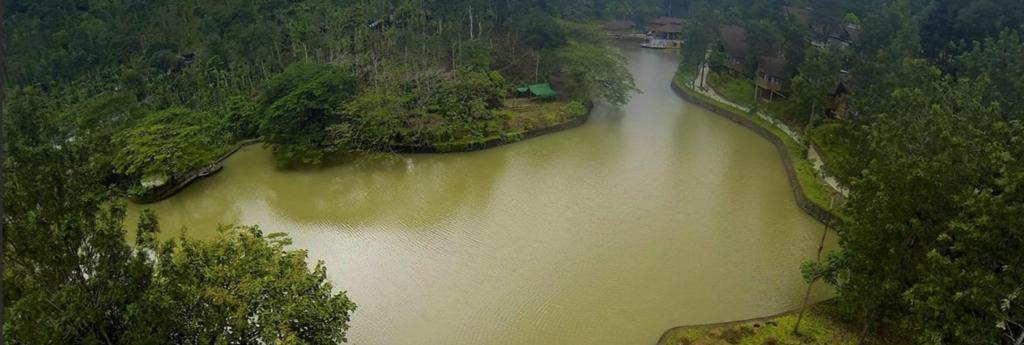 Kofiland Resort Thekkady Exterior photo