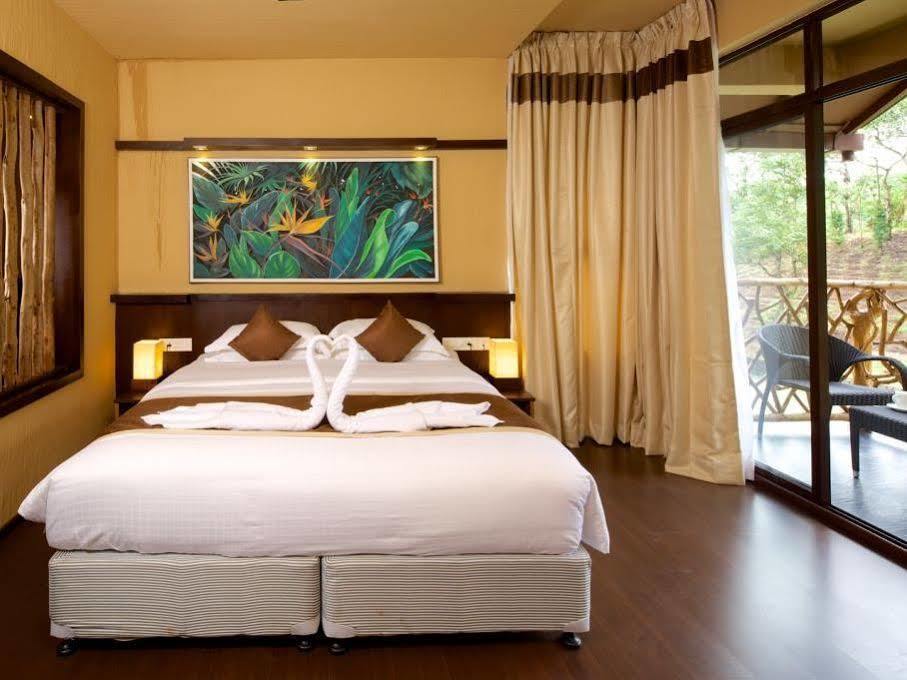 Kofiland Resort Thekkady Exterior photo